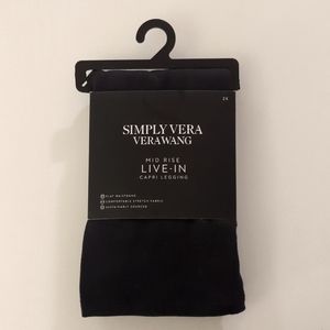 Simply Vera Mid Rise Live-In Capri Leggings Black Size 2X
